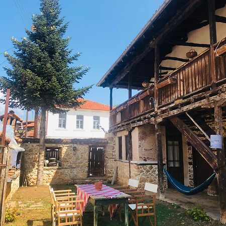 Hotel Χαγιάτι Psarades Exterior foto